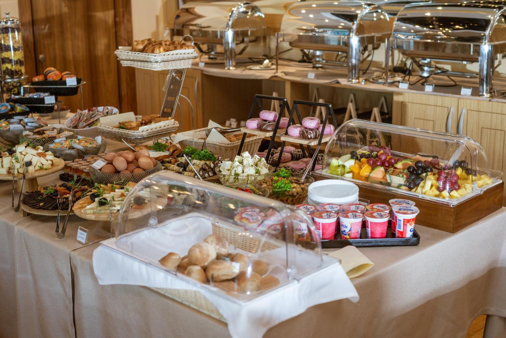 Hotel Imperial Conference & Spa Будва Екстер'єр фото