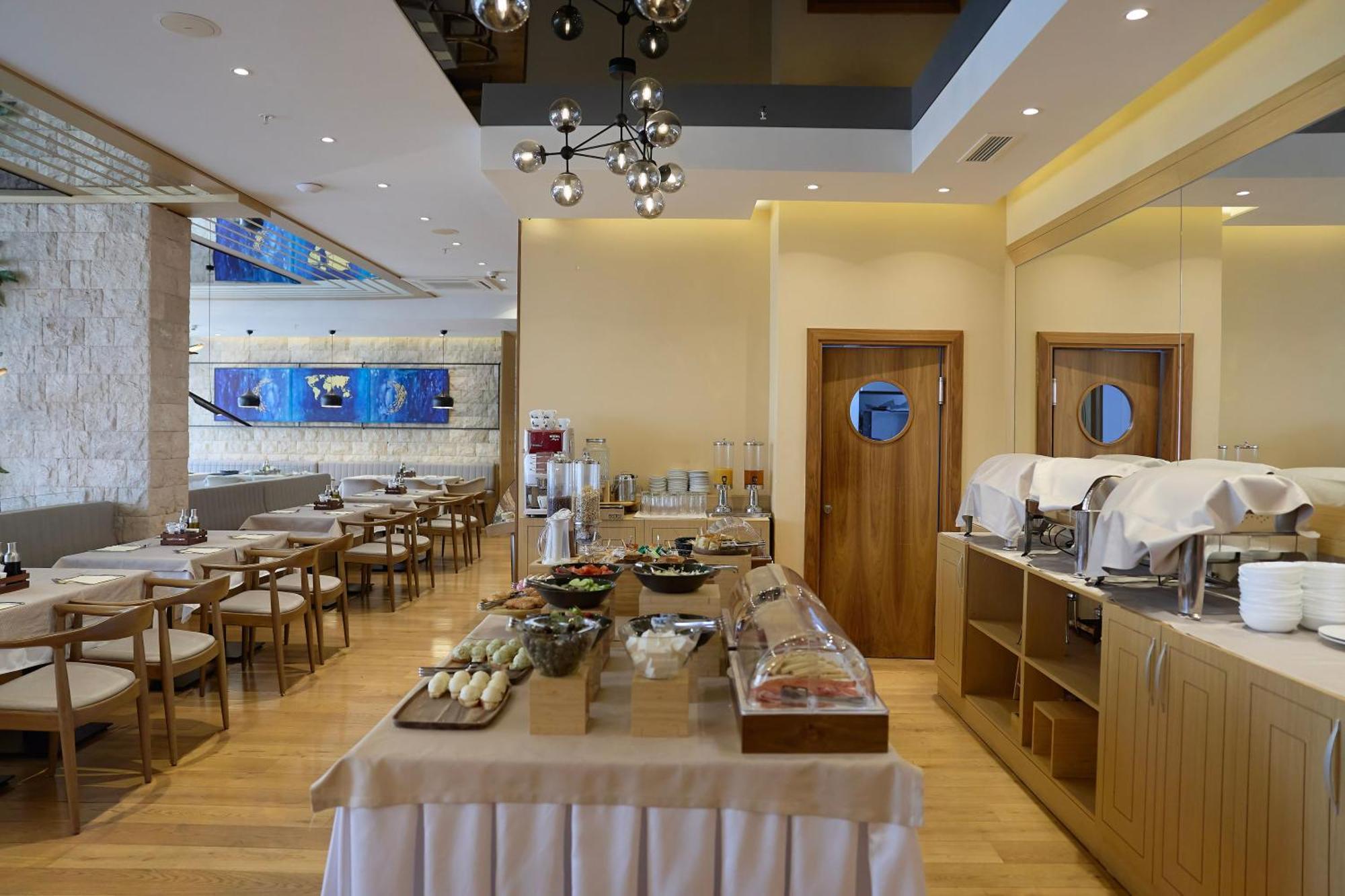 Hotel Imperial Conference & Spa Будва Екстер'єр фото